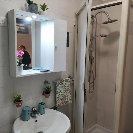 La Dimora Fiorita Apartment *